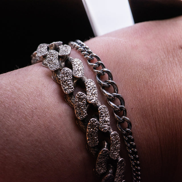 Graduating Chain Bracelet - PULSE