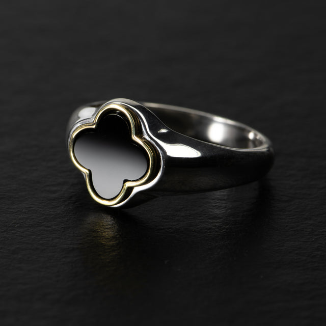 Clover Signet - QUATRE - AHW Studio