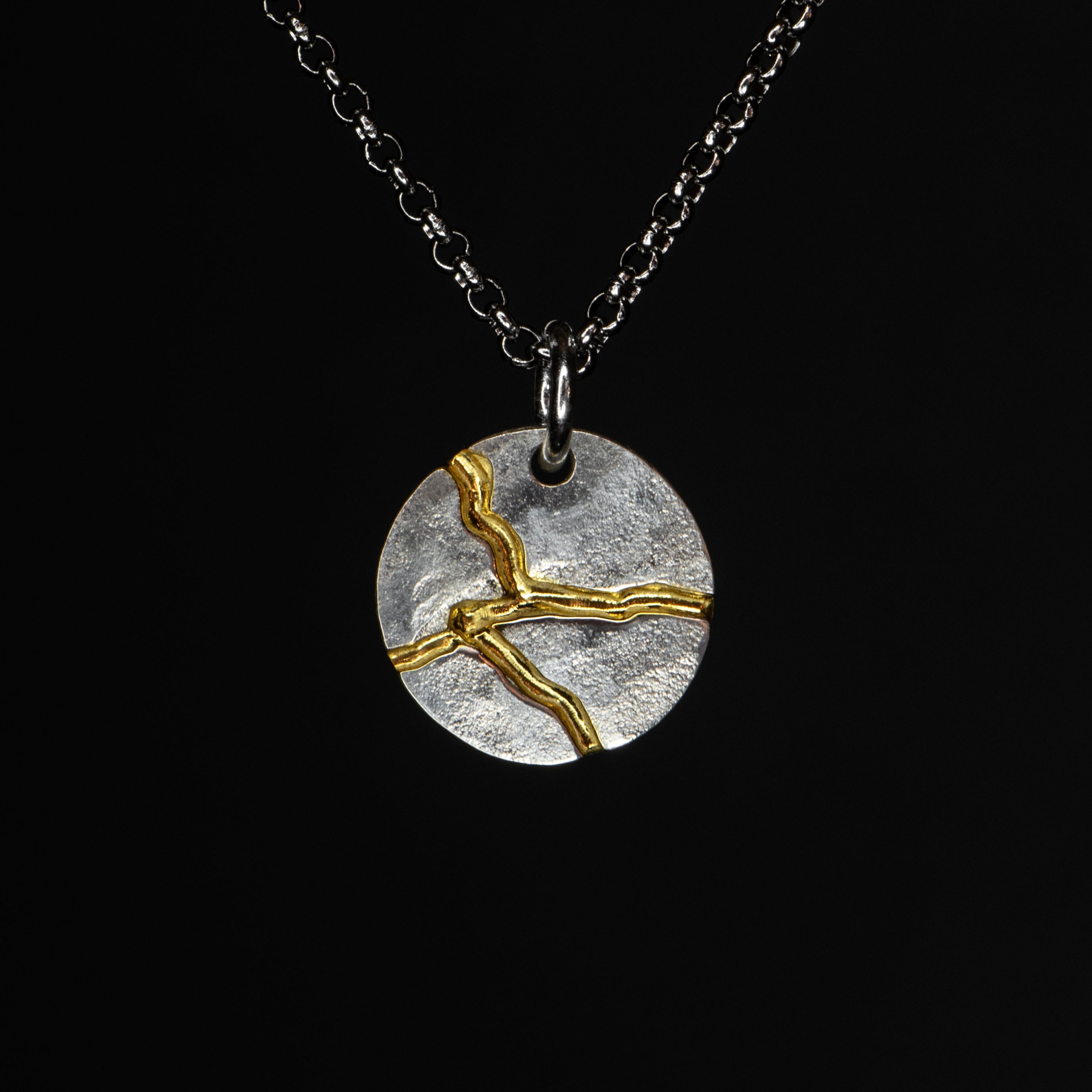 Round Silver Pendant - KINTSUGI