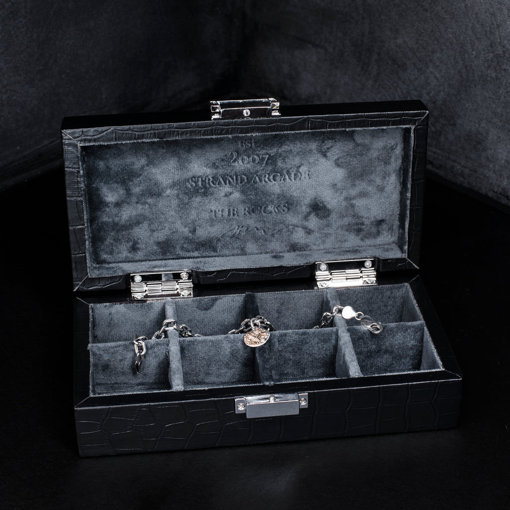 AMERICAN JEWELLERY COLLECTIONS 小売版 Exquisite Soldered Round Stone Necklace | 1 Gram Gold Plated