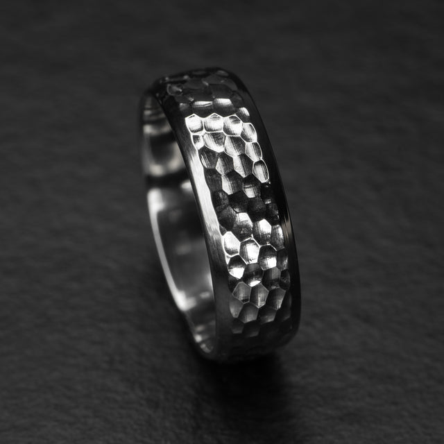 7mm Hammered Band - LUNAR