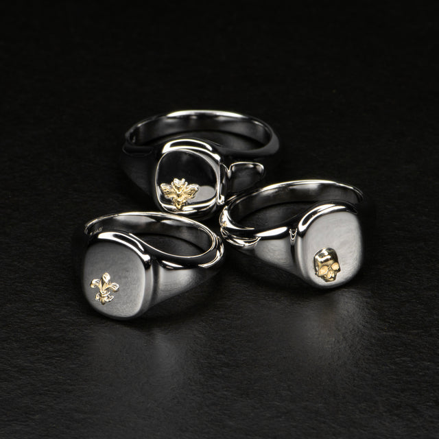 Crest Signet Ring - TALISMAN