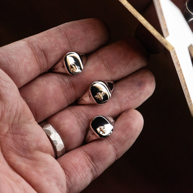 Crest Signet Ring - TALISMAN