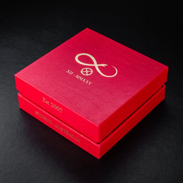 Tanzanite Signet - IRIDESCENT