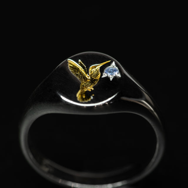 Tanzanite Signet - IRIDESCENT