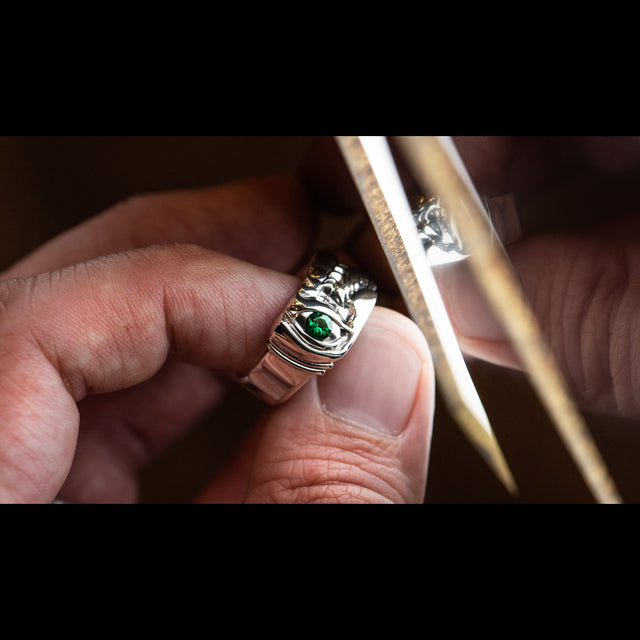 Emerald Band Ring - SERAPHIM - AHW Studio