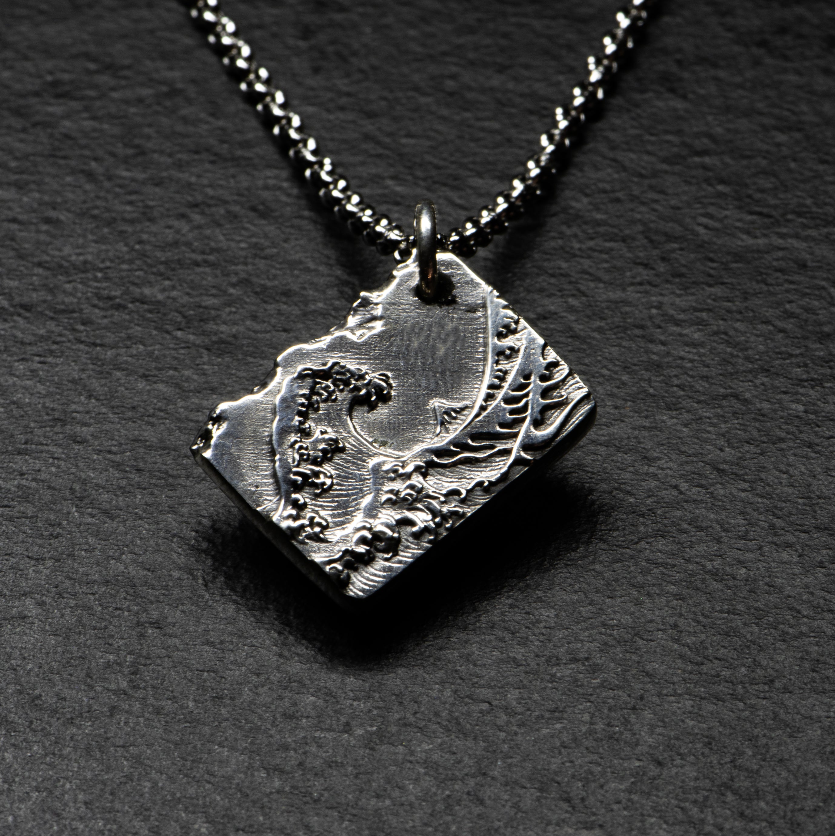 Diagonal Pendant - TIDECREST