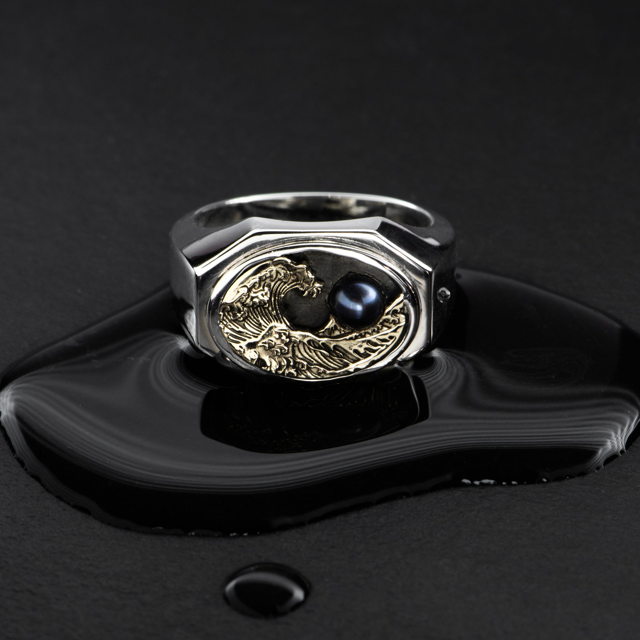 Pearl Signet Ring - TEMPEST - AHW Studio