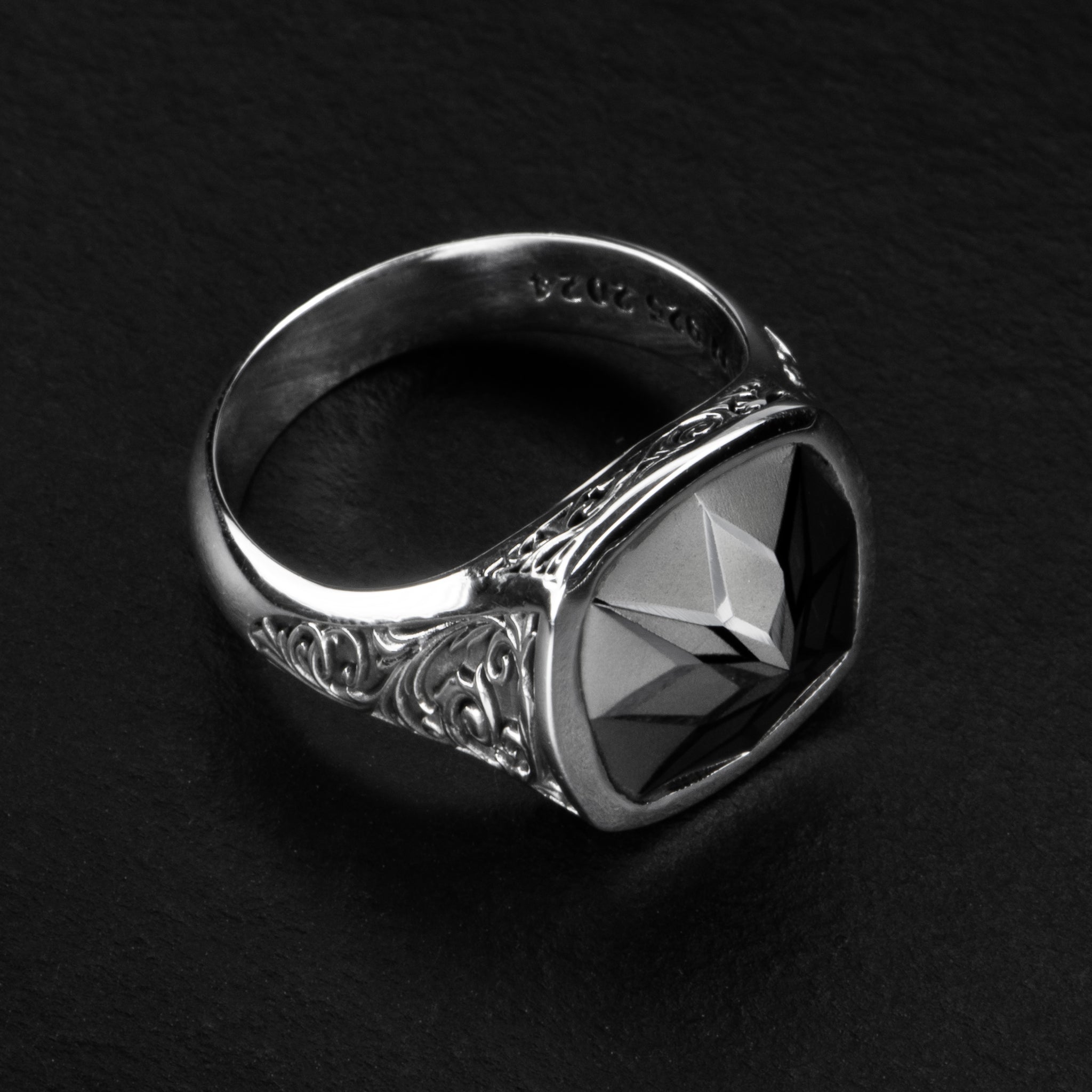 Geometric Signet Ring - BLACK LOTUS - AHW Studio
